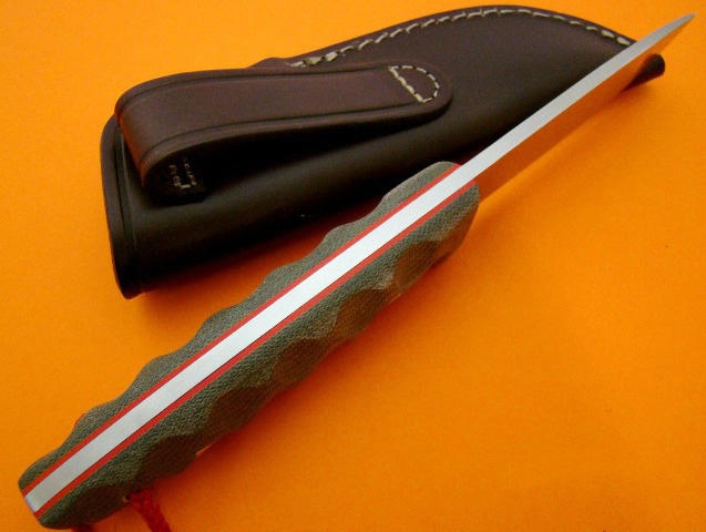 Muela KODIAK-10SV.G Kodiak Serisi Canvas Micarta Saplı Bıçak