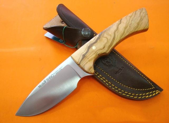 Muela RHINO-10.OL Zeytin Ağacı Saplı Bıçak MU RHINO-10.OL